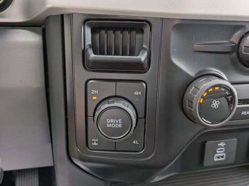 New 2026 Ford F250 XL AWD/4WD image 16