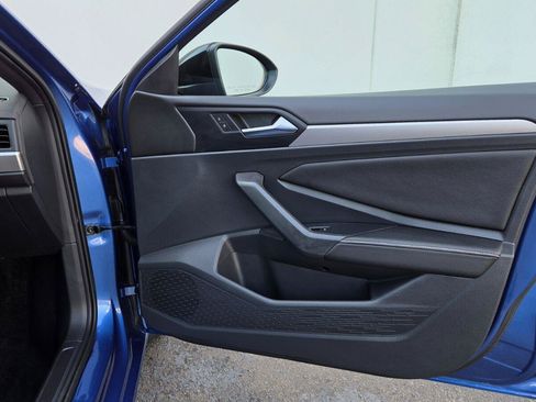 Used 2023 Volkswagen Jetta Sport FWD image 43