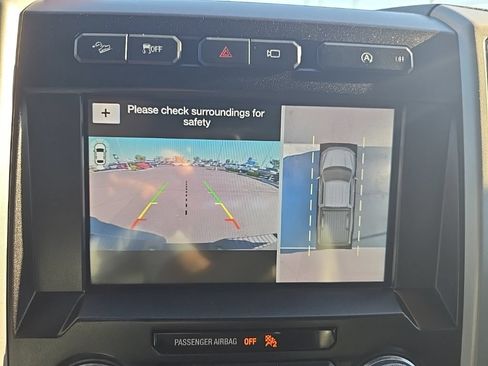 Used 2019 Ford F150 Lariat w/ Equipment Group 502A Luxury AWD/4WD image 18