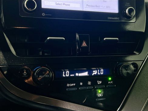 Used 2023 Toyota Camry SE image 26