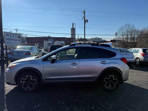 Used 2014 Subaru Crosstrek 2.0i Limited w/ Popular Package #2 image 2
