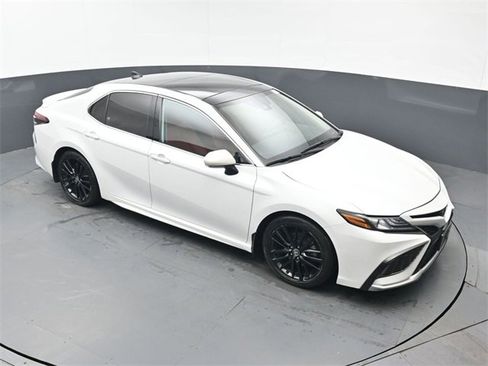 Used 2022 Toyota Camry XSE image 45