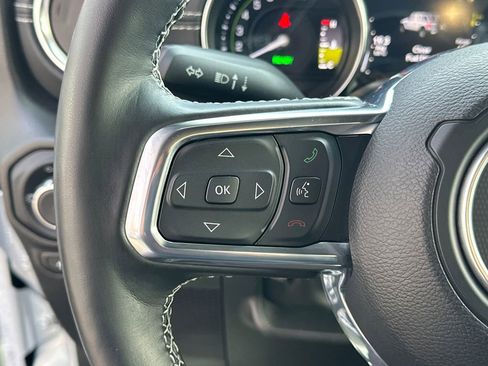 Used 2022 Jeep Wrangler Unlimited Sahara w/ Cold Weather Group image 26