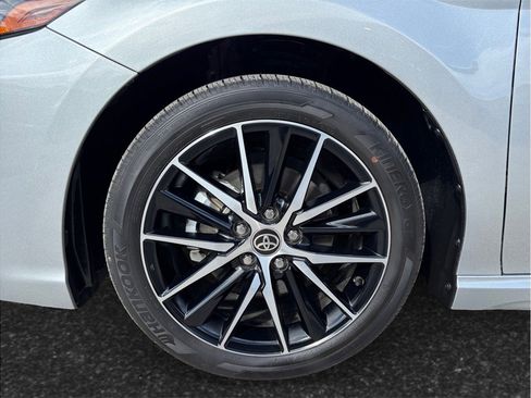 Used 2023 Toyota Camry SE image 13