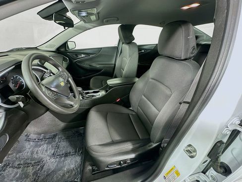 Used 2024 Chevrolet Malibu LT image 27