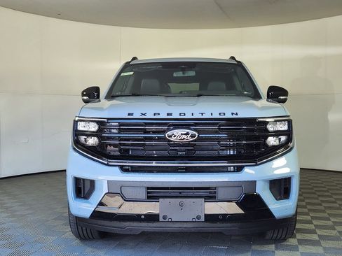 New 2026 Ford Expedition Max Platinum w/ Stealth Performance Package AWD/4WD image 2