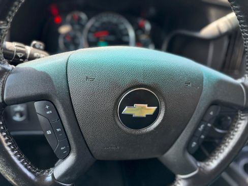 Used 2020 Chevrolet Express 2500 w/ Driver Convenience Package RWD image 18
