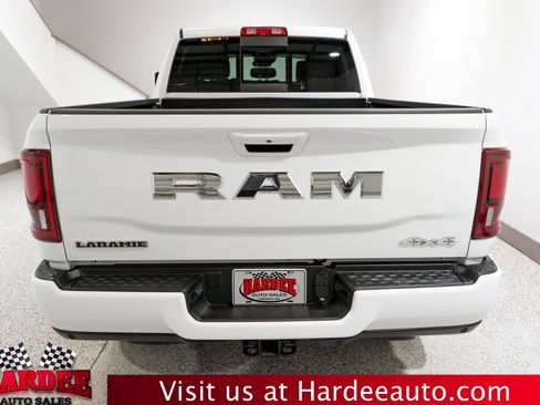 Used 2026 RAM 2500 Laramie AWD/4WD image 4