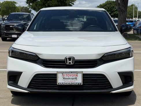 Used 2023 Honda Civic Sport image 8