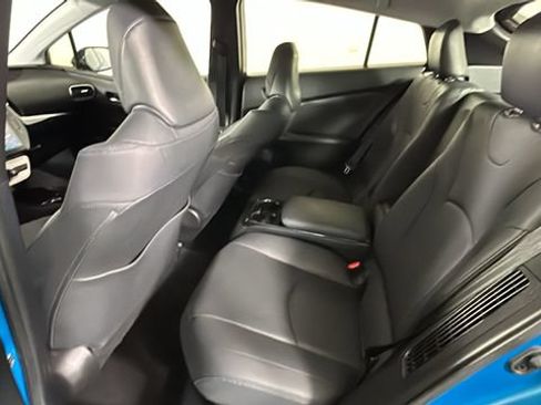 Used 2019 Toyota Prius Prime Premium FWD image 25