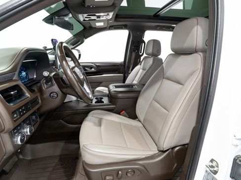 Used 2022 GMC Yukon SLT w/ SLT Premium Package AWD/4WD image 15