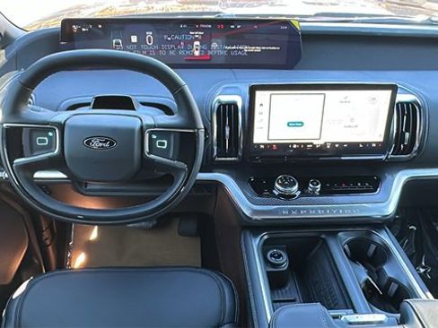 New 2025 Ford Expedition Max Platinum w/ Stealth Performance Package image 22