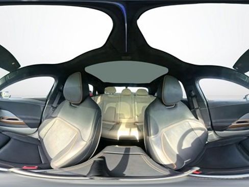 Used 2023 Lucid Air Touring image 34