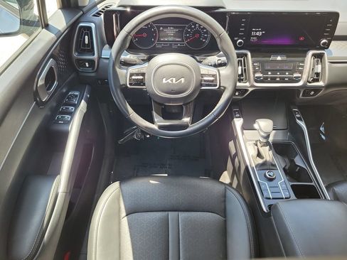 Used 2023 Kia Sorento S w/ Panoramic Sunroof Package FWD image 17