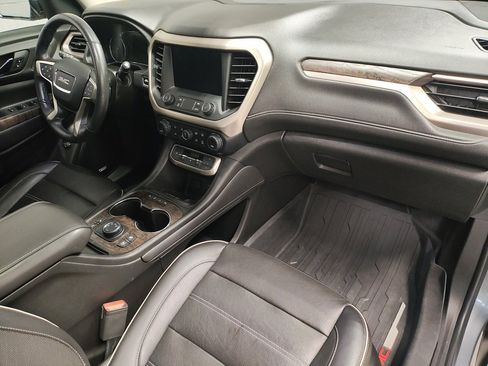 Used 2020 GMC Acadia Denali w/ LPO, Floor Liner Package image 8