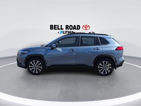 Used 2024 Toyota Corolla Cross XLE w/ Convenience Package FWD image 5