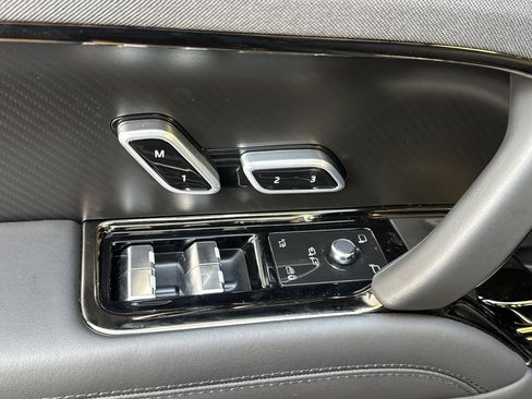 Used 2025 Land Rover Range Rover Sport SV Edition Two image 10