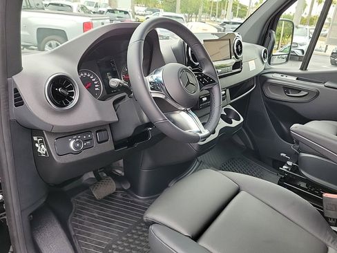New 2025 Mercedes-Benz Sprinter 3500 image 12