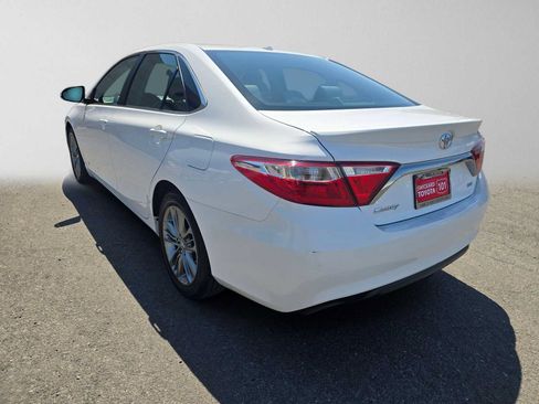 Used 2016 Toyota Camry SE FWD image 5