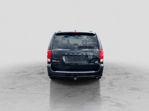 Used 2019 Dodge Grand Caravan GT FWD image 4