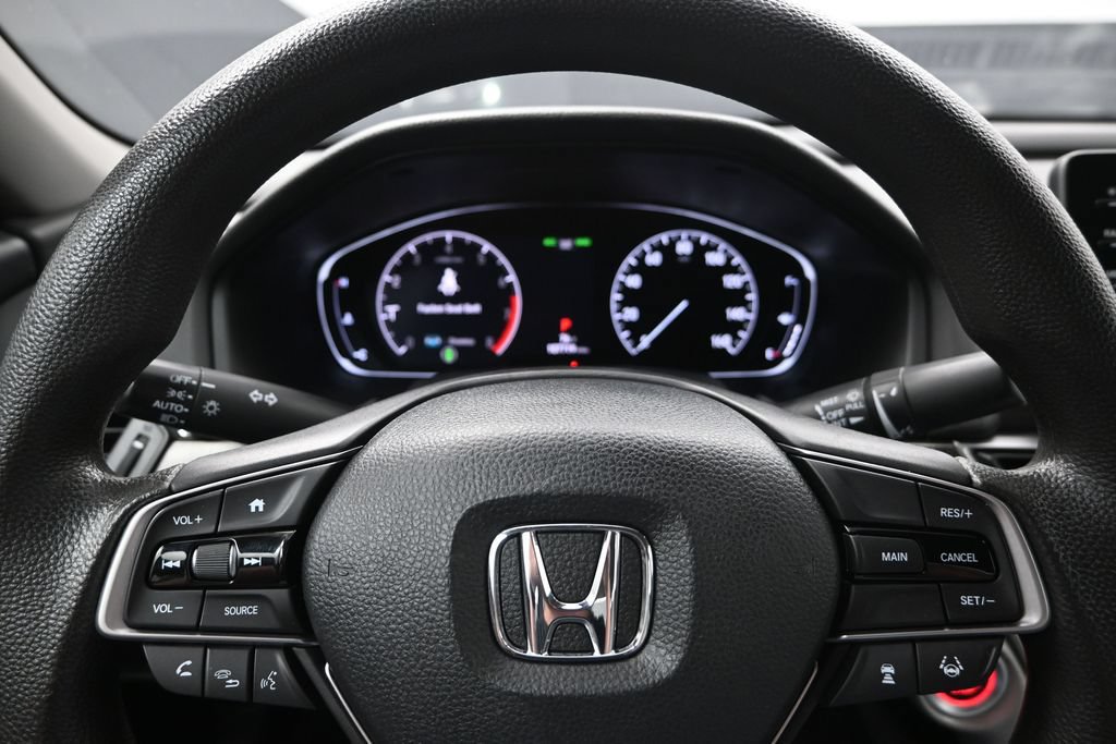 Used 2018 Honda Accord LX image 14