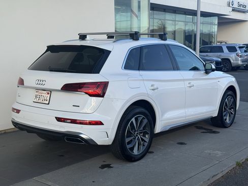 Used 2023 Audi Q5 2.0T Premium w/ Convenience Package image 7