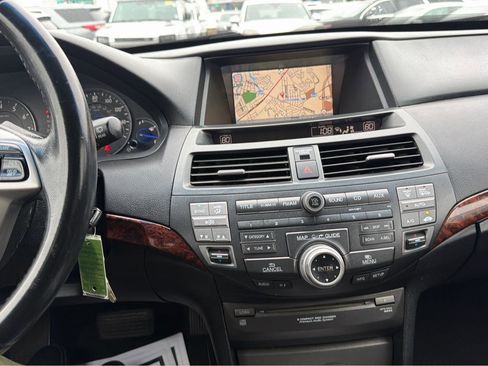 Used 2011 Honda Crosstour EX-L image 27