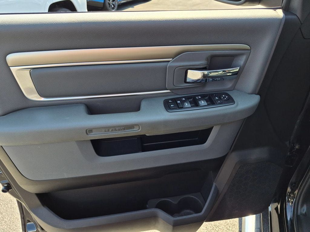 Used 2019 RAM 1500 Big Horn AWD/4WD image 10