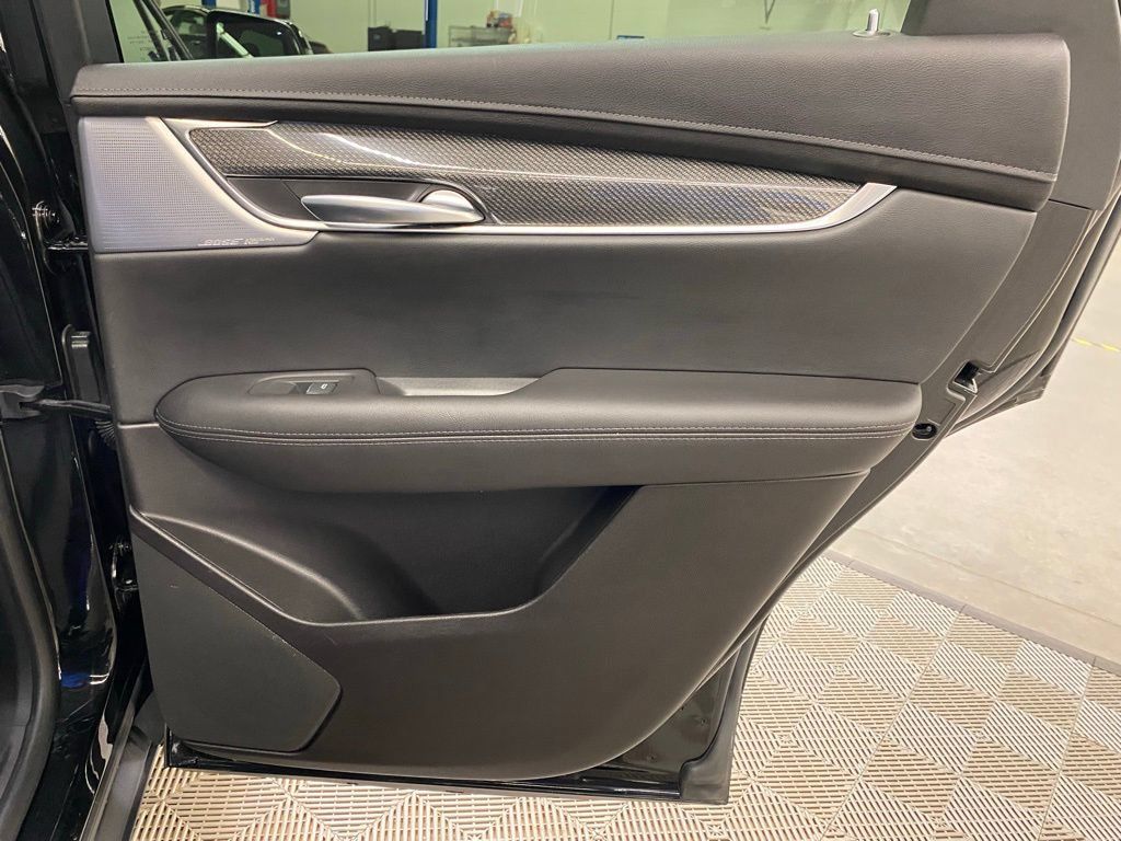 Used 2023 Cadillac XT5 Sportv AWD/4WD image 11
