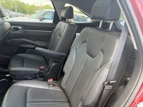 Used 2025 Kia Sorento SX FWD image 27