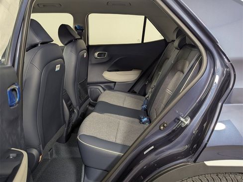 New 2025 Hyundai Venue Limited image 27