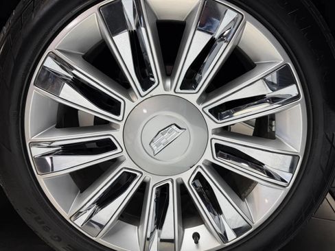 Used 2020 Cadillac Escalade ESV Platinum AWD/4WD image 8