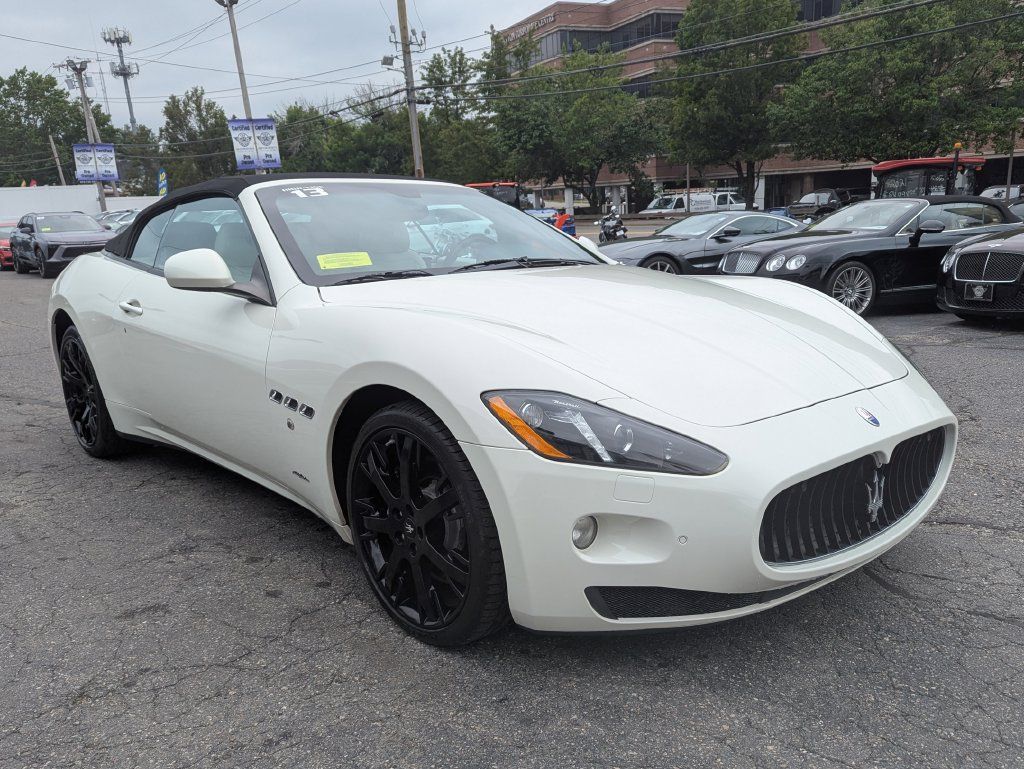 Used 2013 Maserati GranTurismo Convertible RWD image 5