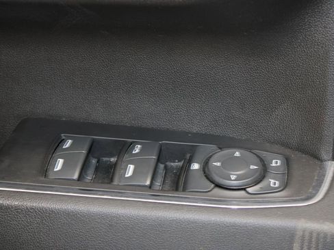 Used 2023 GMC Sierra 1500 Elevation image 26