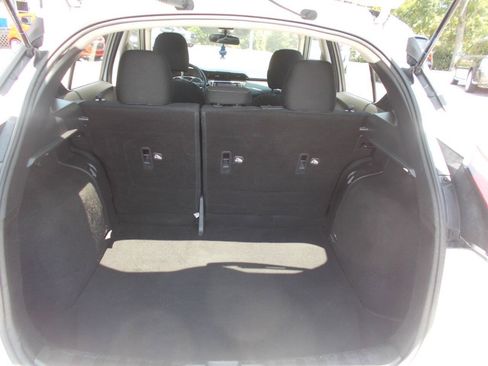 Used 2022 Nissan Kicks S FWD image 17