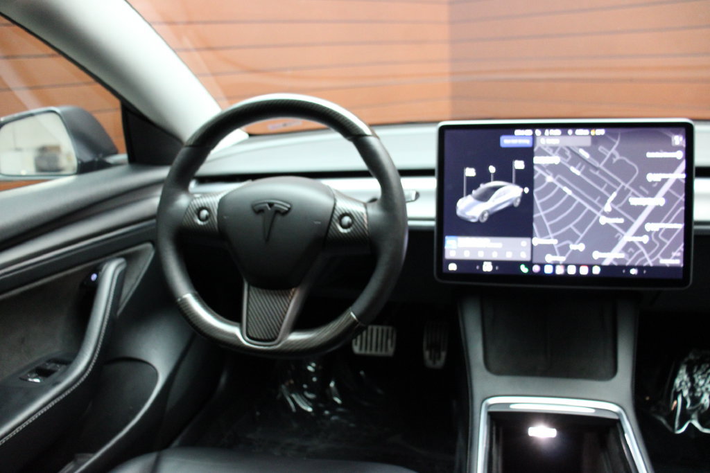 Used 2021 Tesla Model 3 Standard Range Plus RWD image 12