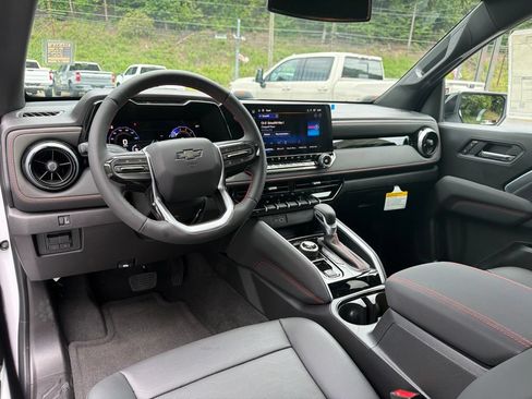 New 2026 Chevrolet Colorado Z71 w/ Technology Package AWD/4WD image 16