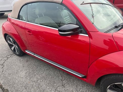 Used 2013 Volkswagen Beetle 2.0T image 7