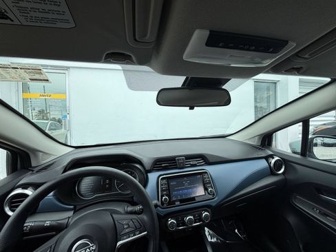 Used 2025 Nissan Versa SV w/ Trunk Package FWD image 33
