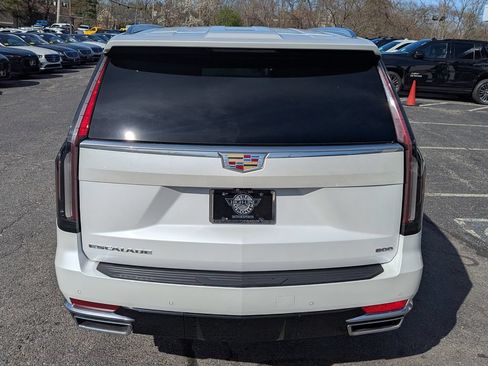 Used 2022 Cadillac Escalade Premium Luxury Platinum AWD/4WD image 8