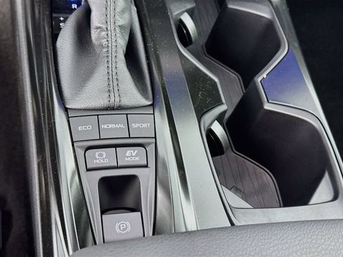 New 2026 Toyota Camry SE FWD image 21