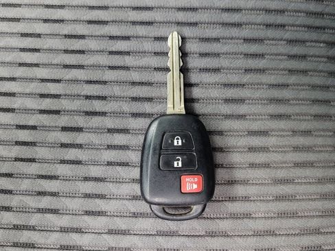 Used 2021 Toyota 4Runner SR5 image 32