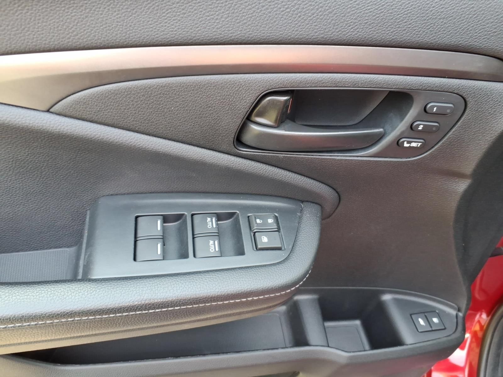 Used 2023 Honda Passport EX-L image 13