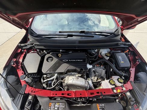 Used 2018 Chevrolet Volt LT w/ LT Driver Confidence Package FWD image 29