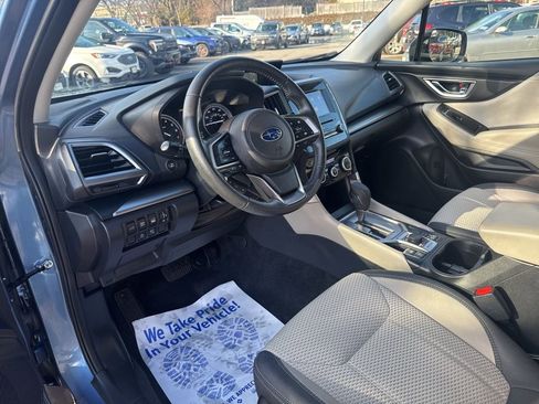 Used 2023 Subaru Forester Premium image 20