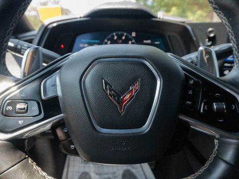Used 2021 Chevrolet Corvette Stingray Preferred Cpe w/ Z51 Performance Package RWD image 24