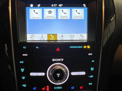 Used 2019 Ford Explorer Limited w/ Class III Trailer Tow Package image 9