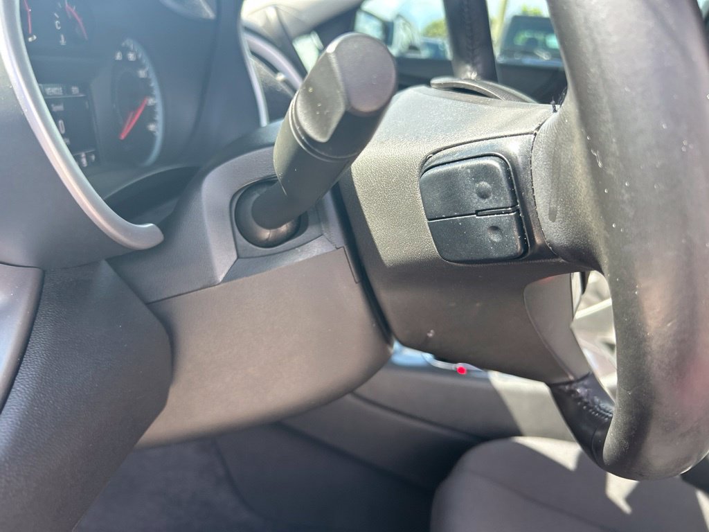 Used 2021 Chevrolet Malibu RS FWD image 34