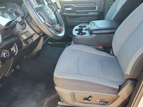 Used 2024 RAM 2500 Big Horn AWD/4WD image 8