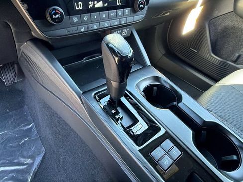 New 2026 Subaru Outback Limited AWD/4WD image 24